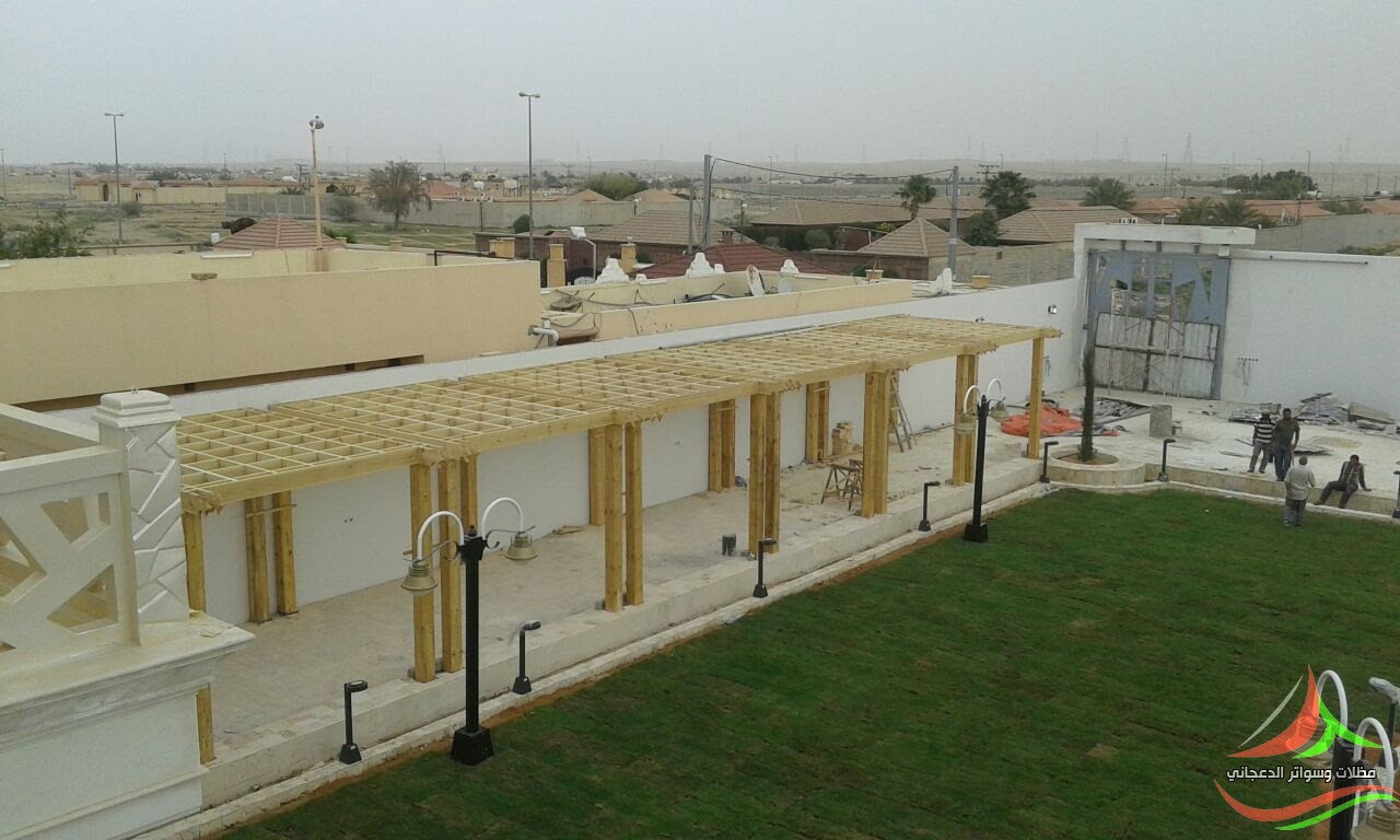 مظلات خشبية درجة اولى