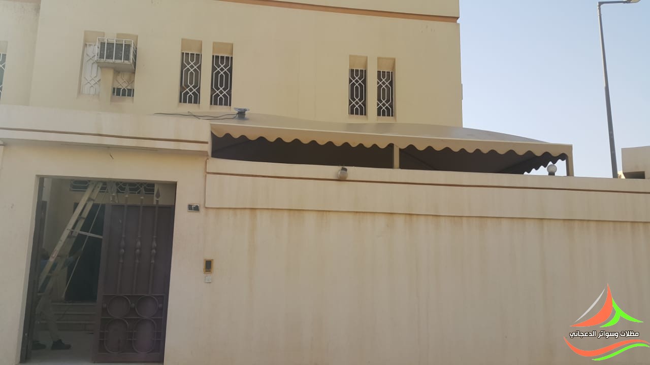 مظلات قوية بي في سي