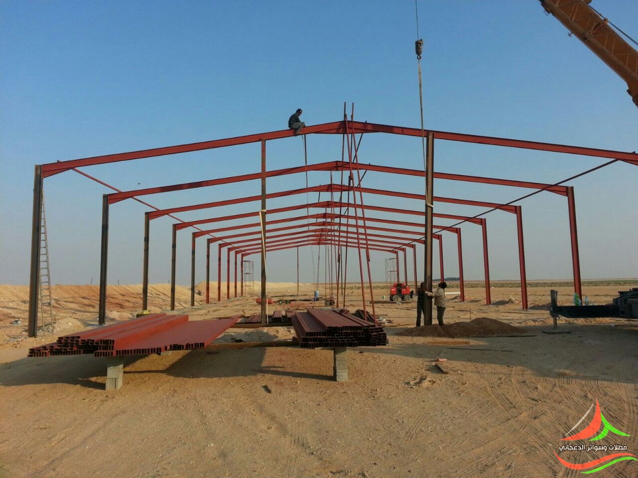 هنجر قيد الانشاء