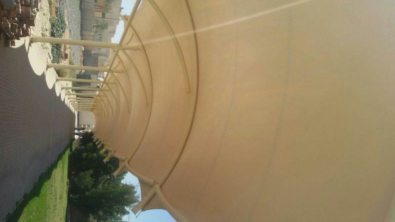 مظلات كابولي