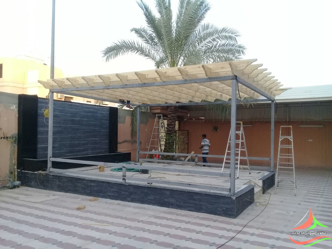 مظلات حدائق خشبية