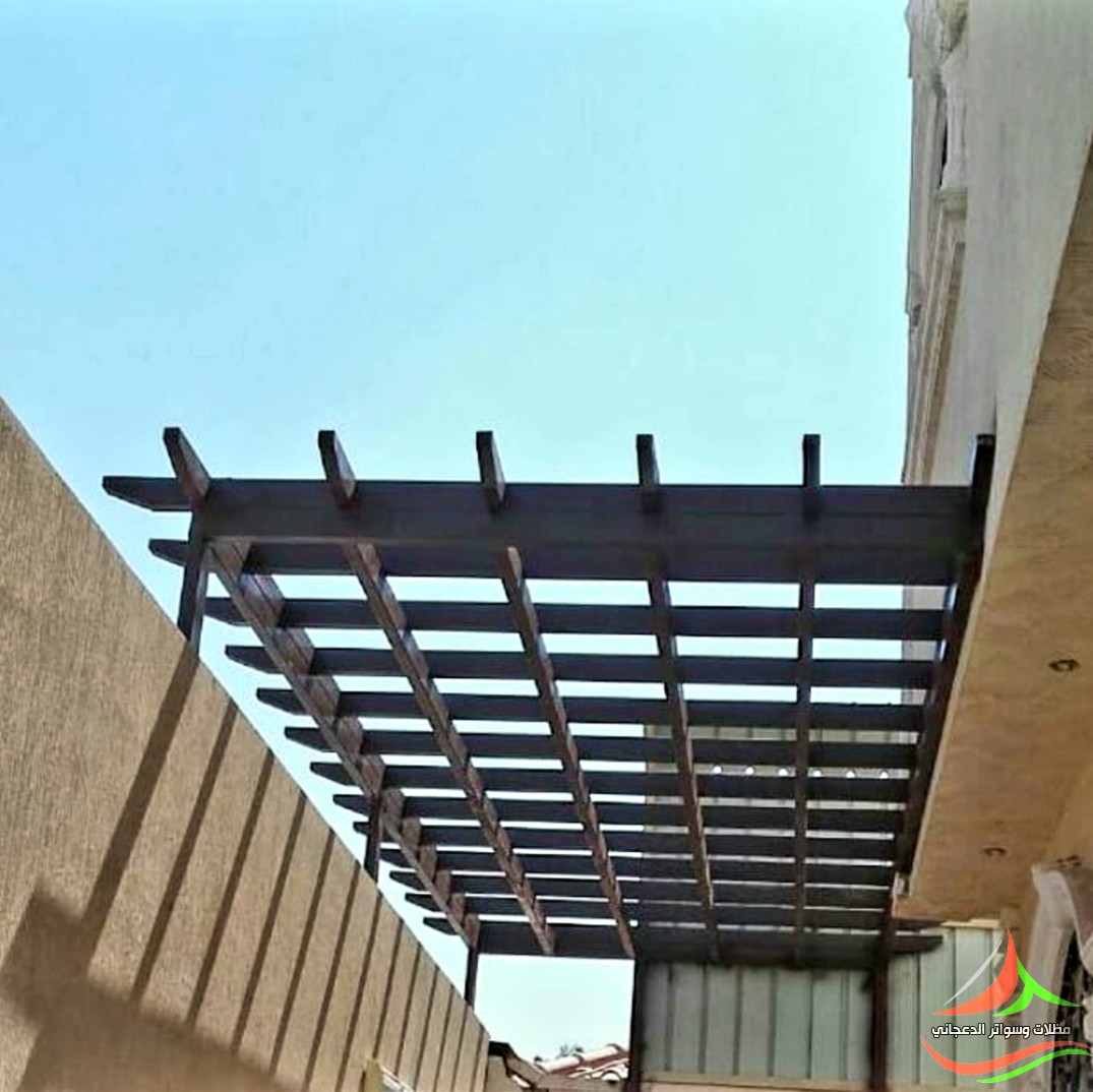 مظلات خشبية قوية النوع