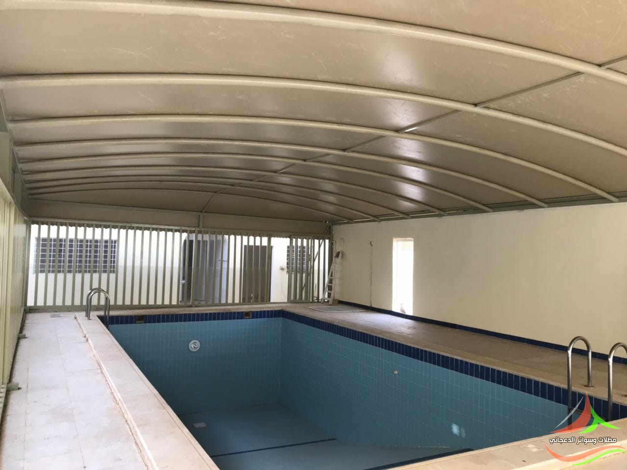 مظلات مسابح عالية الجودة